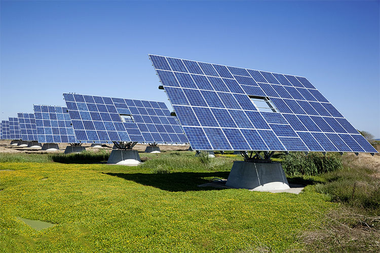 光伏发电的优点 هناك الكثير من الأشياء