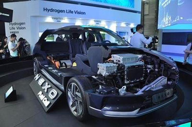 Hydrogen fuel vehicle مركبة تعمل بوقود الهيدروجين