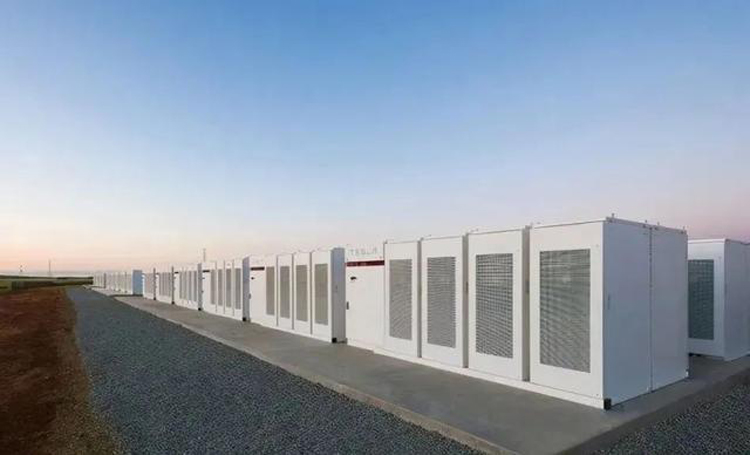 Electrochemical energy storage تخزين الطاقة الكهروكيميائية