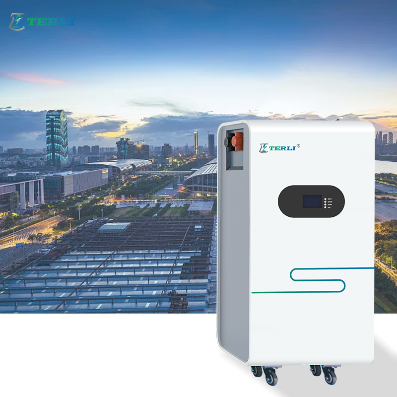 بطارية ليثيوم محمولة بقوة 300 أمبير في الساعة بقدرة 15 كيلو وات في الساعة مع دورة حياة طويلة