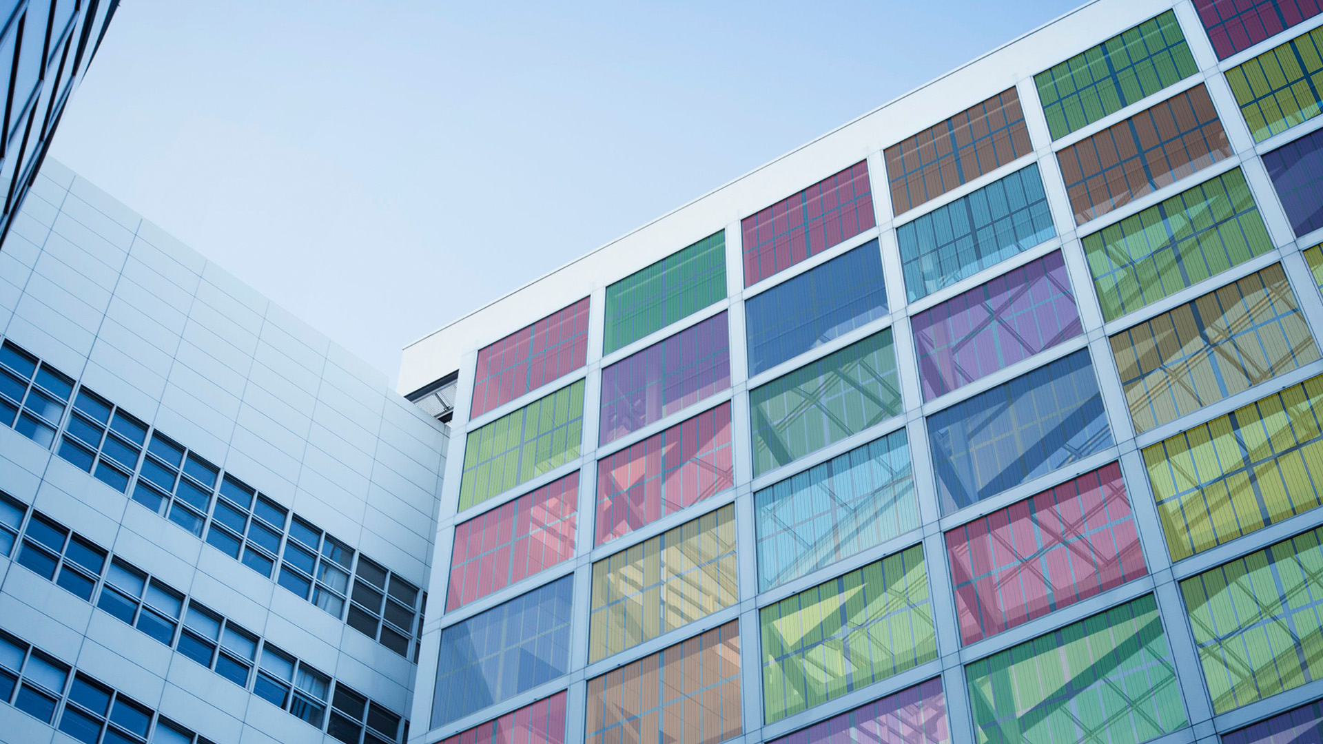 الواجهة الشمسية - الحائط الساتر الشمسي