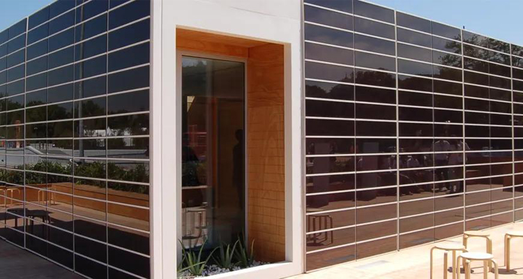 4 - غرفة مشمسة من الزجاج الشمسي CdTe