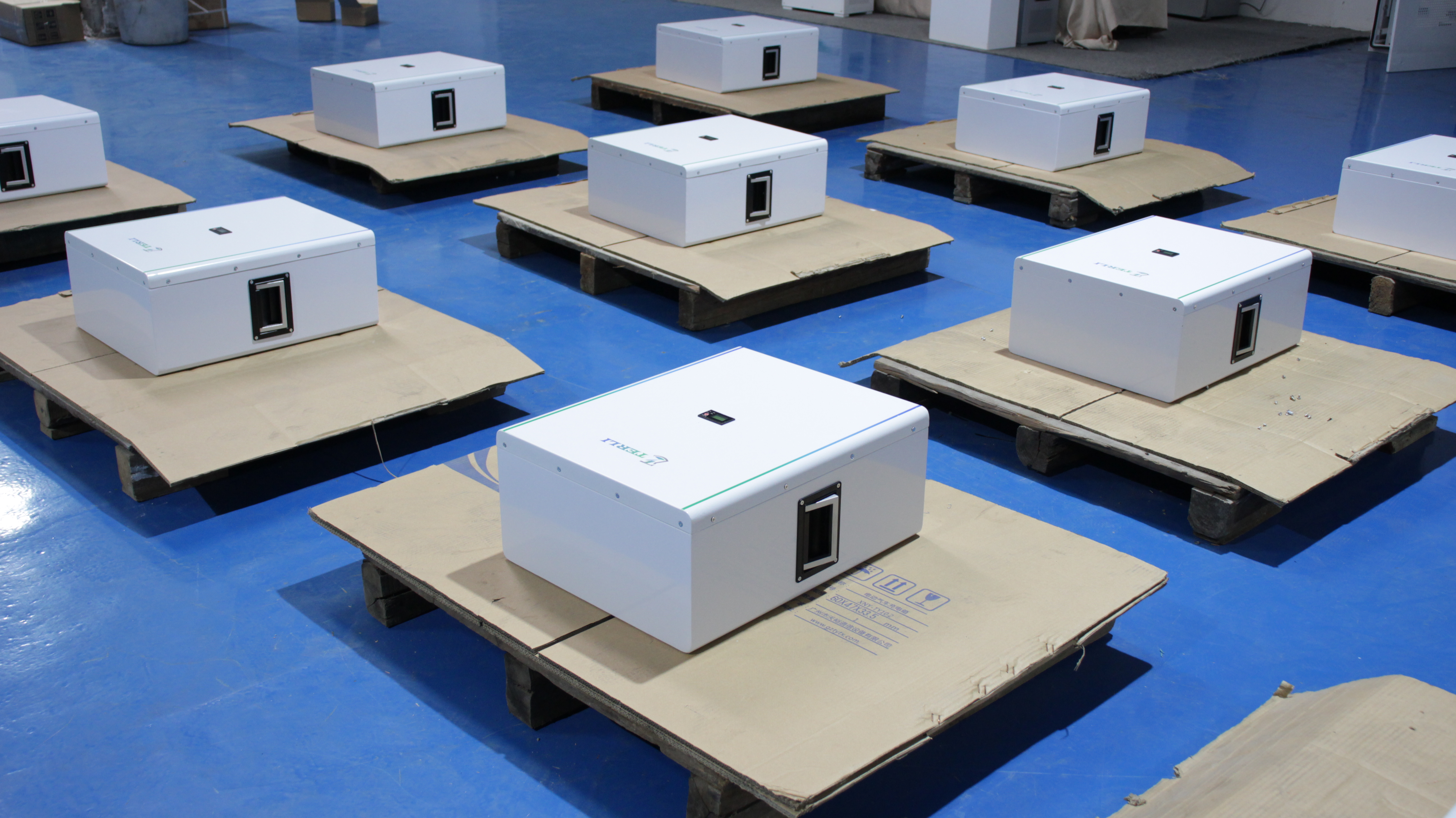 بطارية ليثيوم Powerwall 48V 100ah مثبتة على الحائط مع بلوتوث 