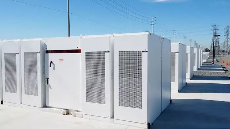 مرافق توليد الطاقة الشمسية